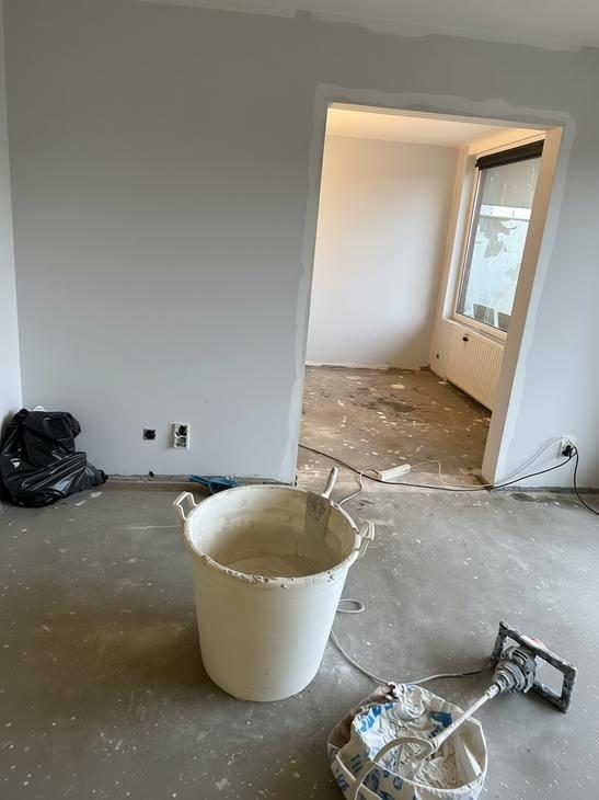 Woonkamer stucwerk na
